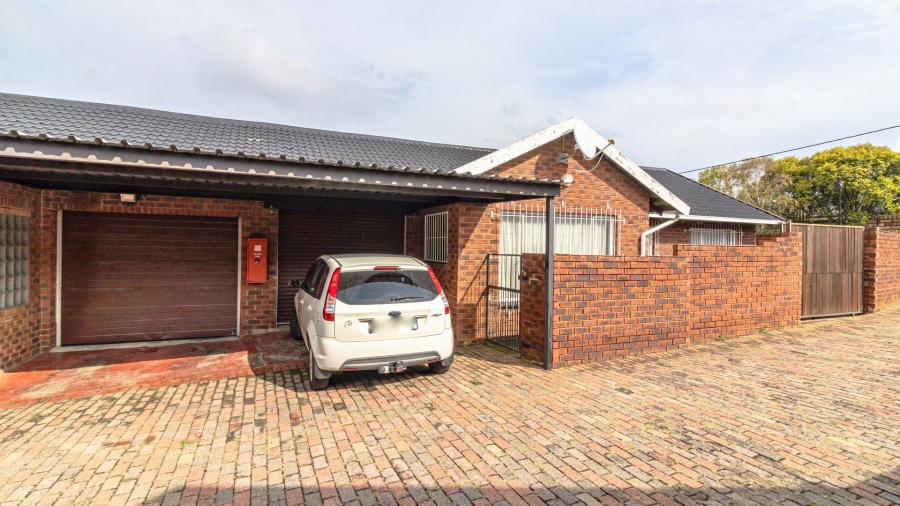 2 Bedroom Property for Sale in Krugersdorp North Gauteng