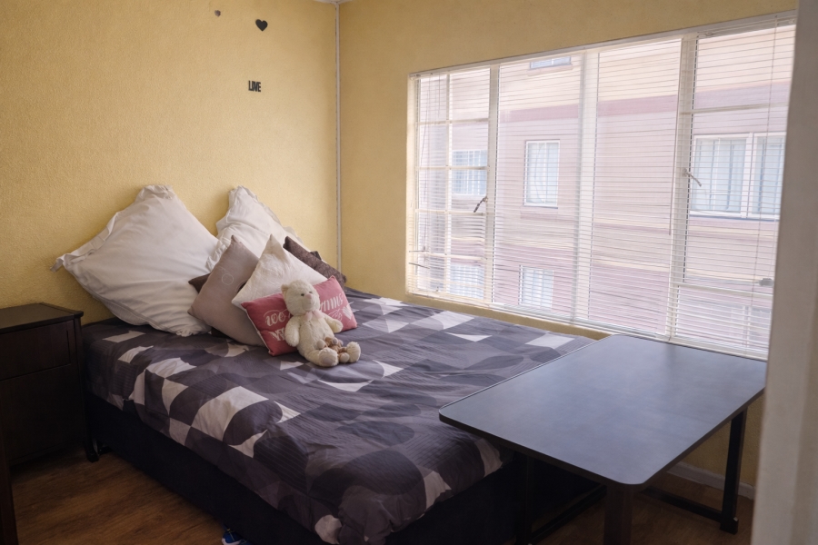 2 Bedroom Property for Sale in Goedeburg Gauteng