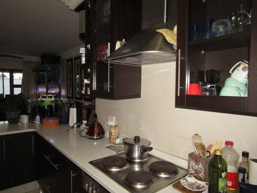 2 Bedroom Property for Sale in Ravenswood Gauteng