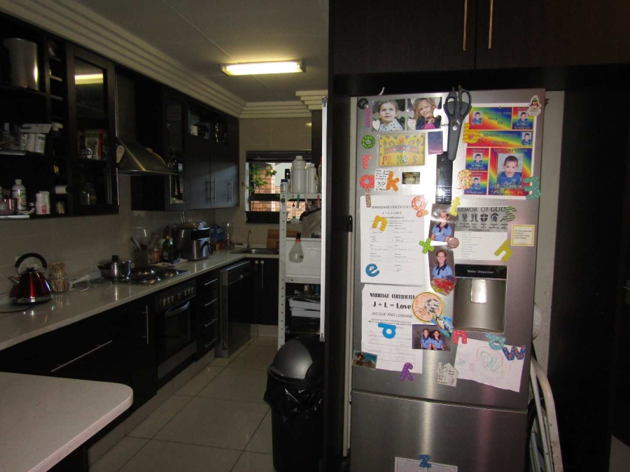 2 Bedroom Property for Sale in Ravenswood Gauteng