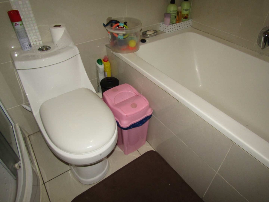 2 Bedroom Property for Sale in Ravenswood Gauteng