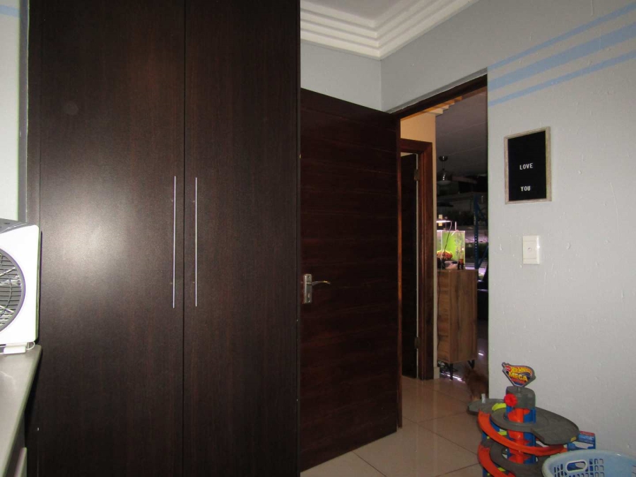 2 Bedroom Property for Sale in Ravenswood Gauteng