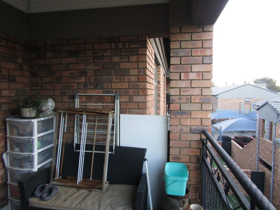 2 Bedroom Property for Sale in Ravenswood Gauteng