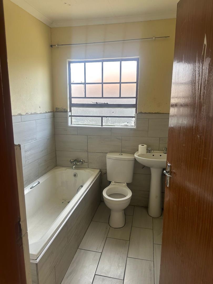 3 Bedroom Property for Sale in Payneville Gauteng