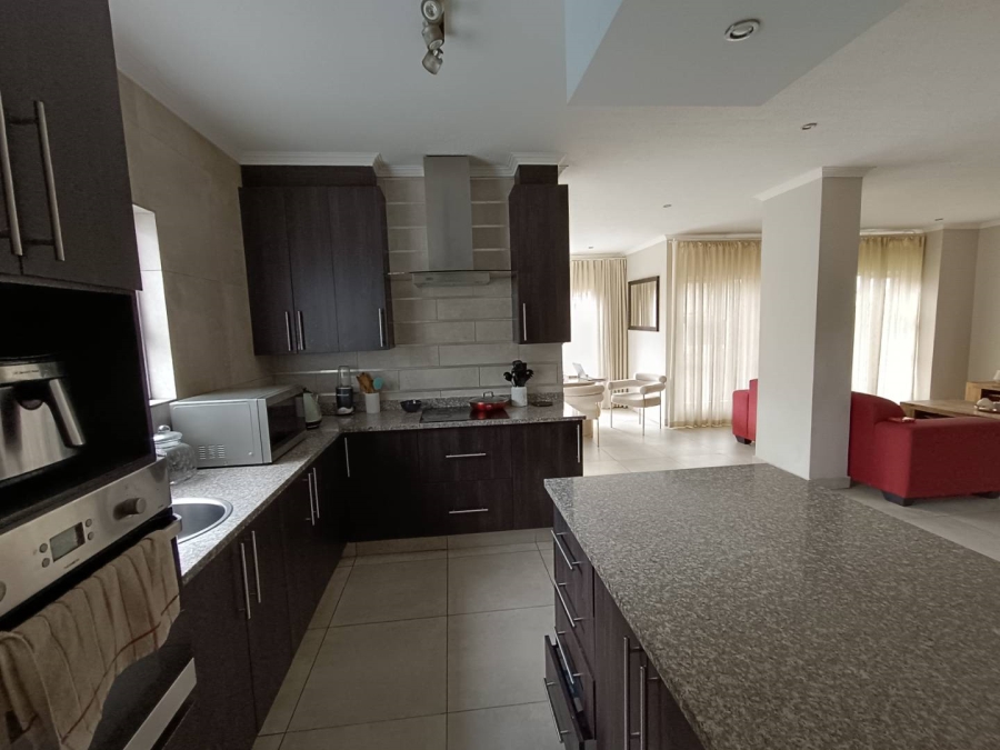 4 Bedroom Property for Sale in Rua Vista Gauteng