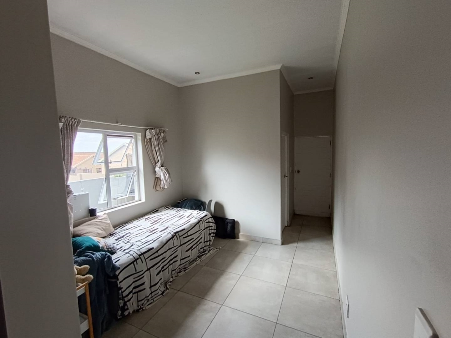 4 Bedroom Property for Sale in Rua Vista Gauteng