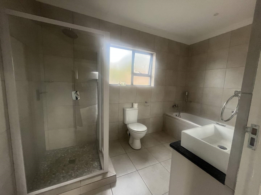 3 Bedroom Property for Sale in Ferndale Gauteng