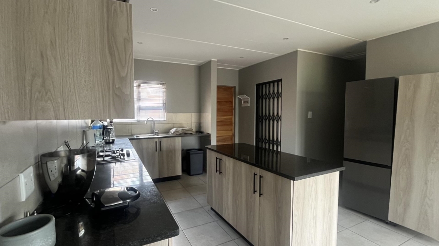 3 Bedroom Property for Sale in Ferndale Gauteng