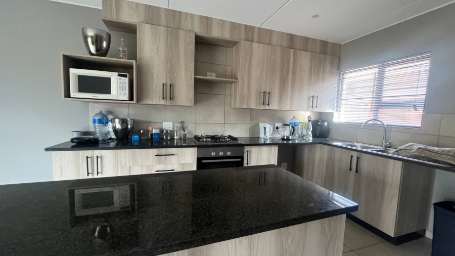 3 Bedroom Property for Sale in Ferndale Gauteng