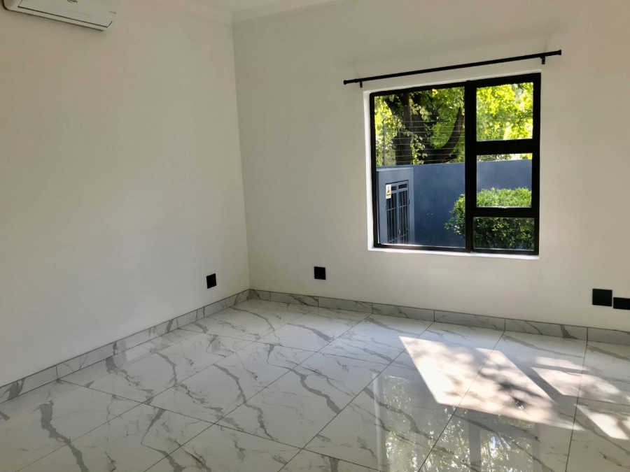 To Let 4 Bedroom Property for Rent in Fourways Gauteng