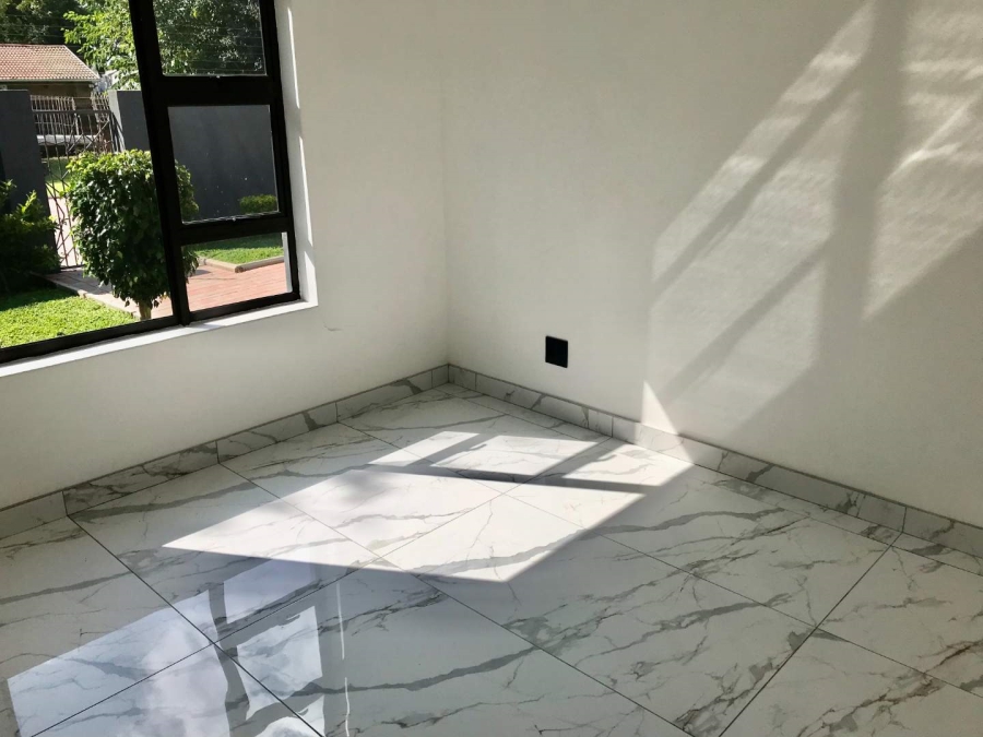 To Let 4 Bedroom Property for Rent in Fourways Gauteng