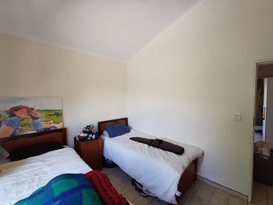 2 Bedroom Property for Sale in Sonneglans Gauteng