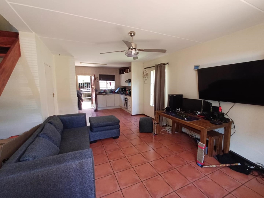 2 Bedroom Property for Sale in Sonneglans Gauteng
