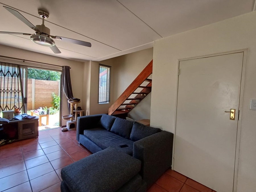 2 Bedroom Property for Sale in Sonneglans Gauteng