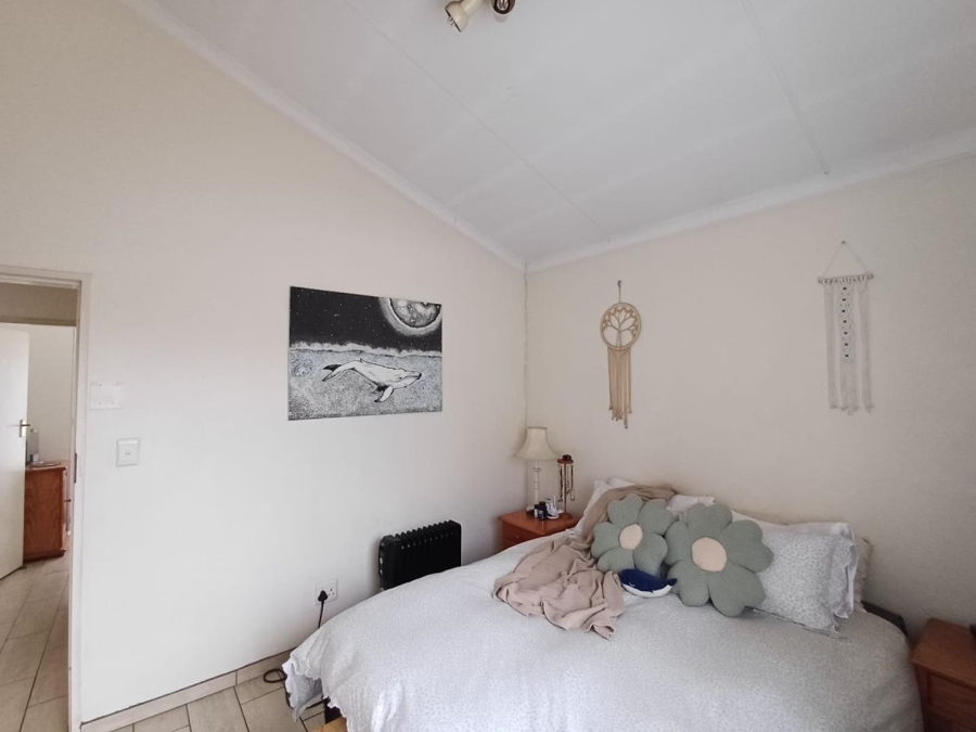 2 Bedroom Property for Sale in Sonneglans Gauteng