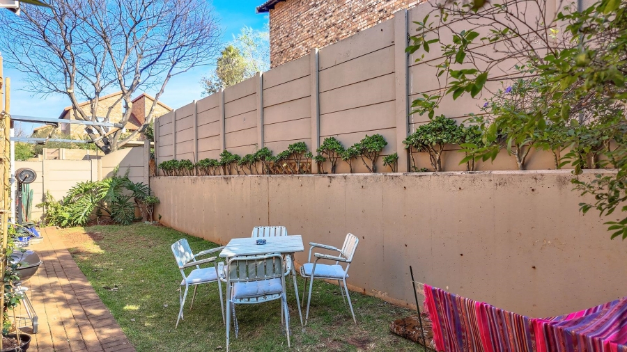 2 Bedroom Property for Sale in Bromhof Gauteng