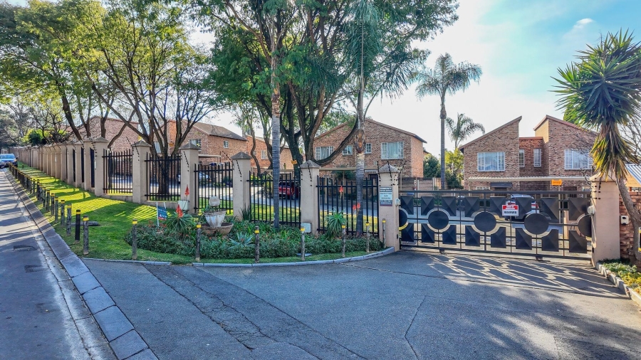 2 Bedroom Property for Sale in Bromhof Gauteng