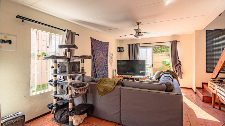 2 Bedroom Property for Sale in Bromhof Gauteng