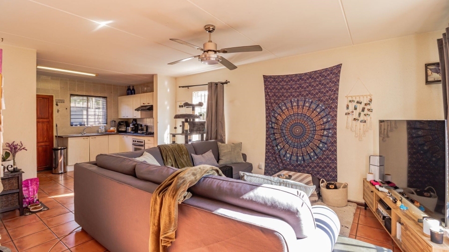 2 Bedroom Property for Sale in Bromhof Gauteng