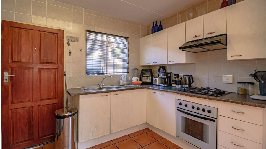 2 Bedroom Property for Sale in Bromhof Gauteng
