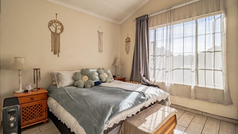 2 Bedroom Property for Sale in Bromhof Gauteng