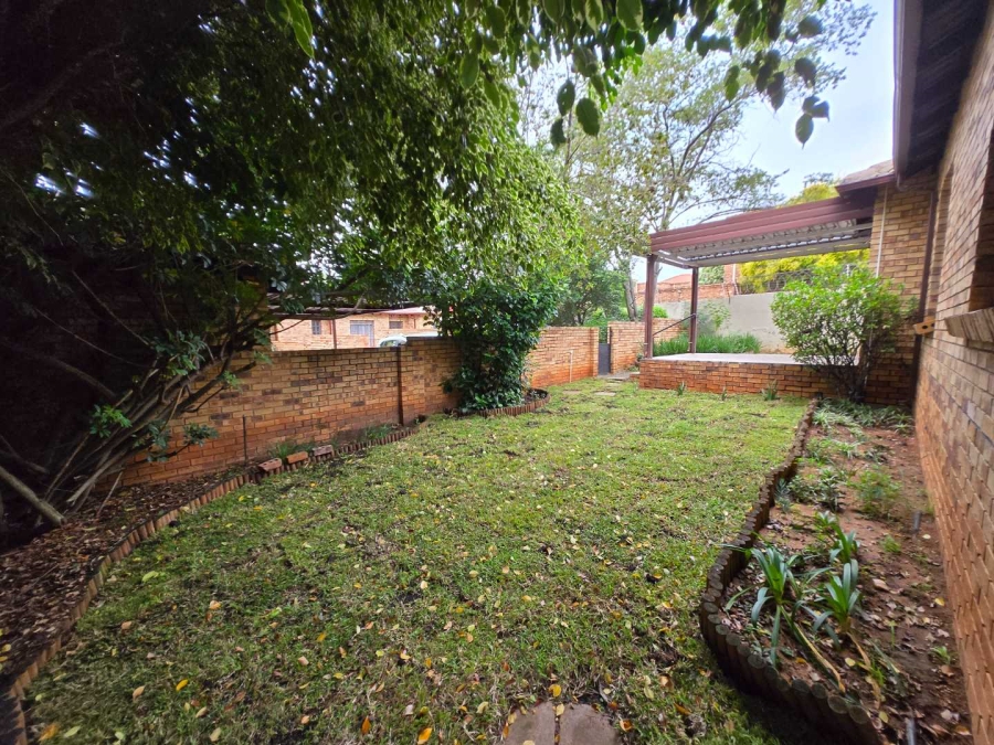 To Let 3 Bedroom Property for Rent in Bellairspark Gauteng