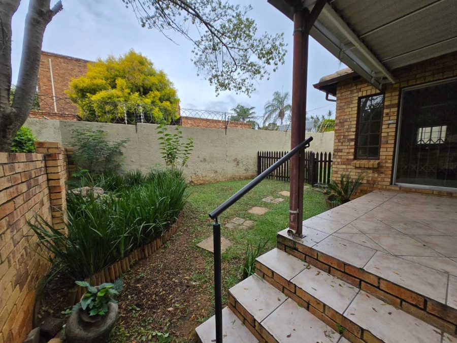 To Let 3 Bedroom Property for Rent in Bellairspark Gauteng