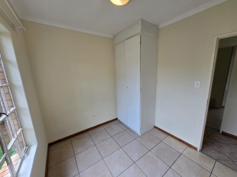 To Let 3 Bedroom Property for Rent in Bellairspark Gauteng