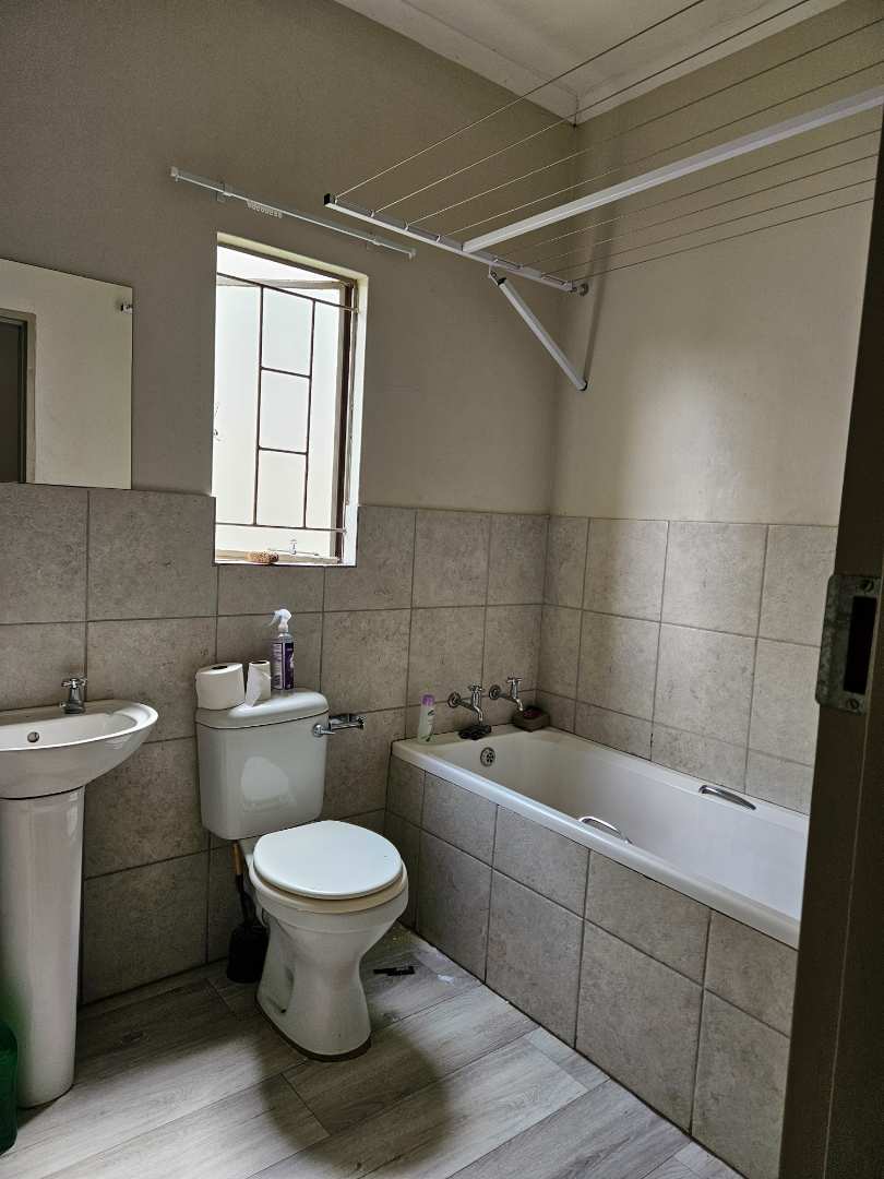 2 Bedroom Property for Sale in Eldorette Gauteng