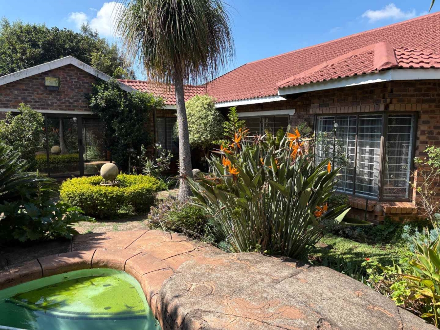 3 Bedroom Property for Sale in Wierdapark Gauteng