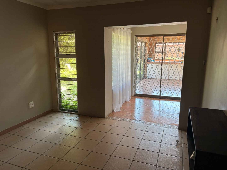 3 Bedroom Property for Sale in Wierdapark Gauteng