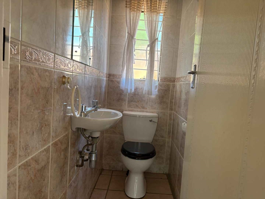 3 Bedroom Property for Sale in Wierdapark Gauteng