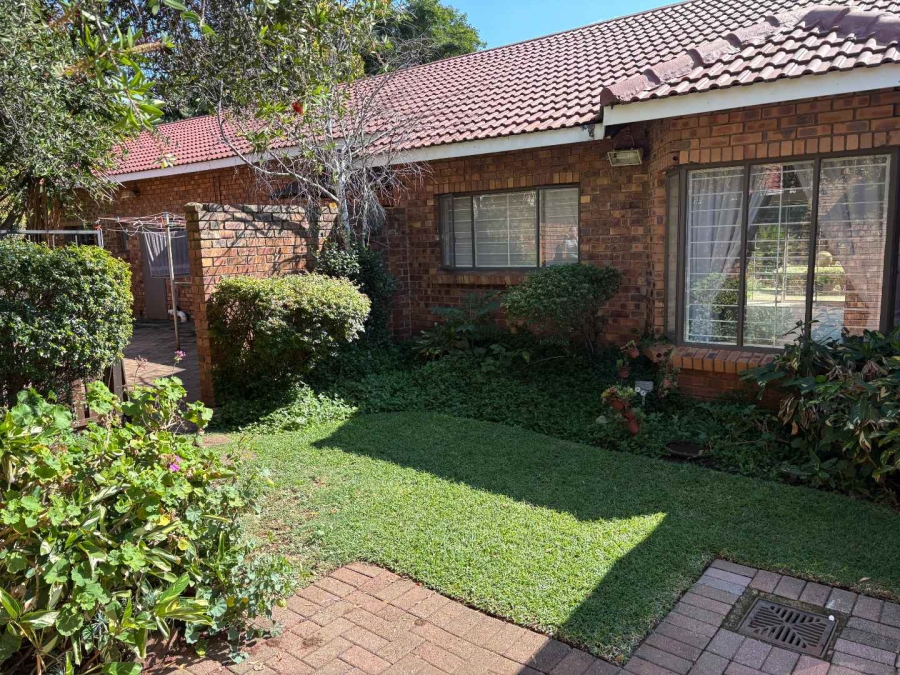3 Bedroom Property for Sale in Wierdapark Gauteng