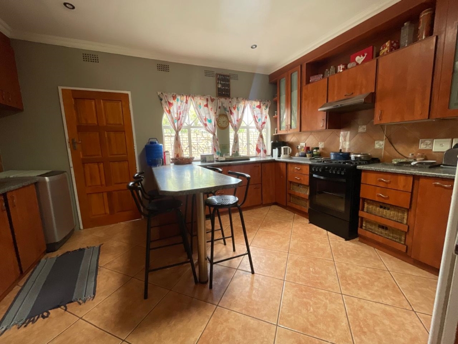 3 Bedroom Property for Sale in Glen Marais Gauteng