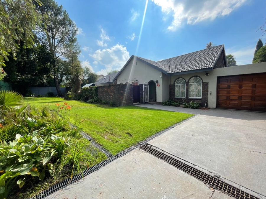 3 Bedroom Property for Sale in Glen Marais Gauteng