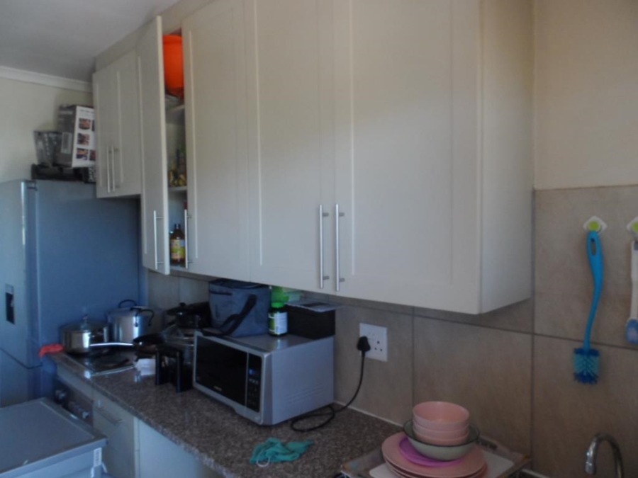 1 Bedroom Property for Sale in Annlin Gauteng