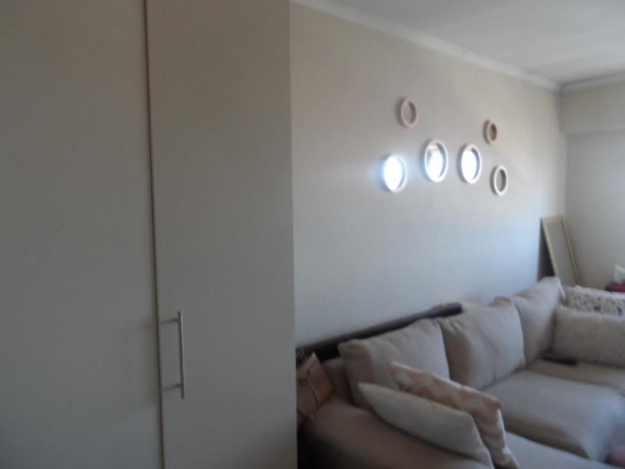 1 Bedroom Property for Sale in Annlin Gauteng