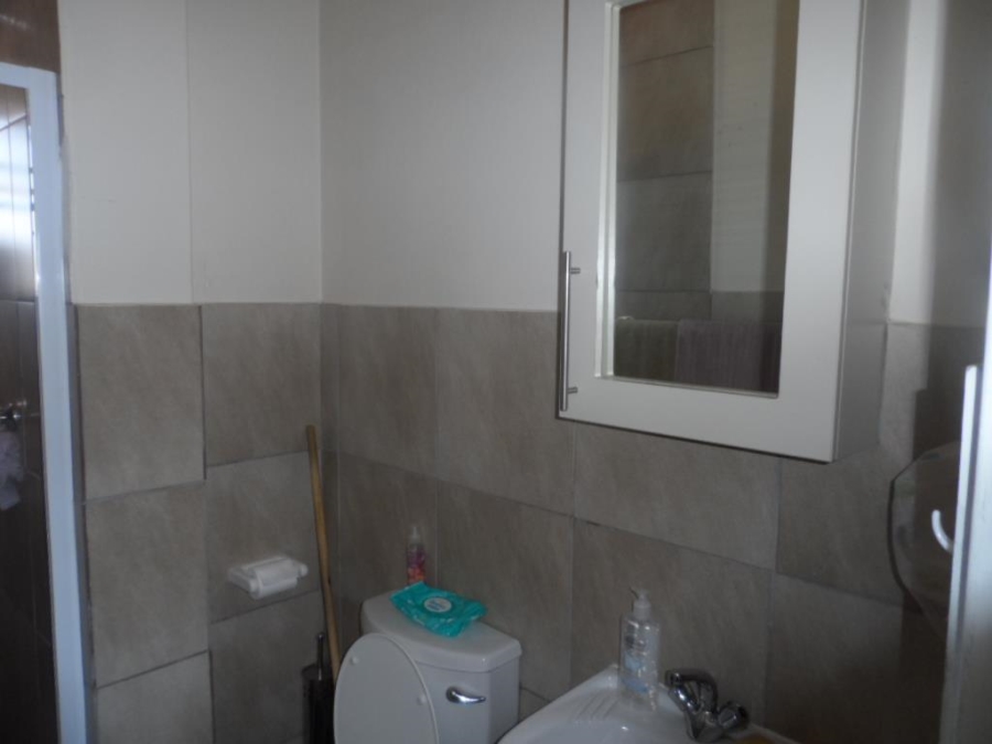 1 Bedroom Property for Sale in Annlin Gauteng