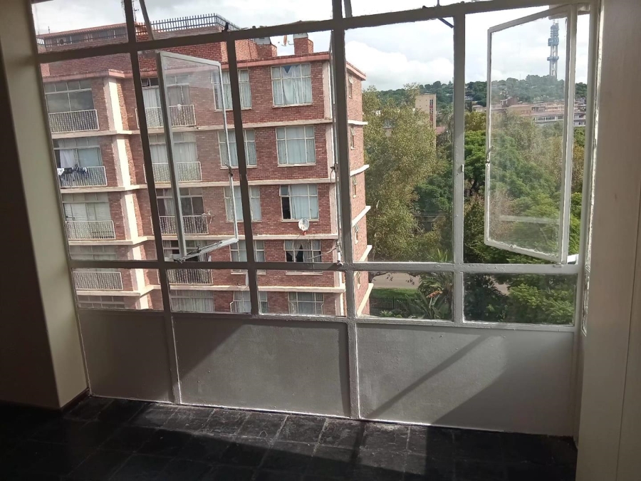 To Let 1 Bedroom Property for Rent in Sunnyside Gauteng