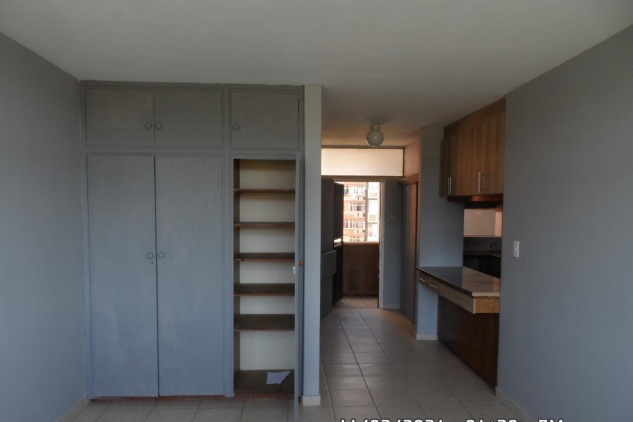 To Let 1 Bedroom Property for Rent in Sunnyside Gauteng