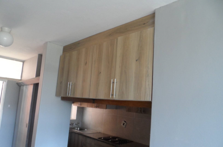 To Let 1 Bedroom Property for Rent in Sunnyside Gauteng