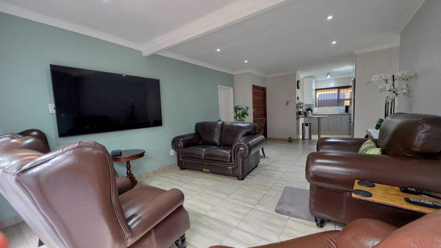 3 Bedroom Property for Sale in New Redruth Gauteng