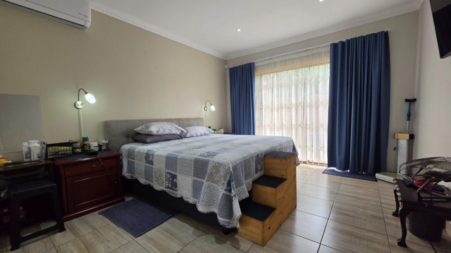 3 Bedroom Property for Sale in New Redruth Gauteng