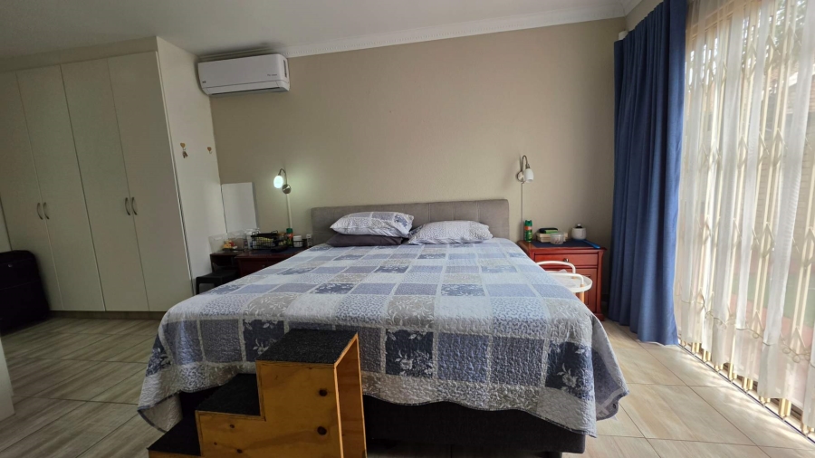 3 Bedroom Property for Sale in New Redruth Gauteng