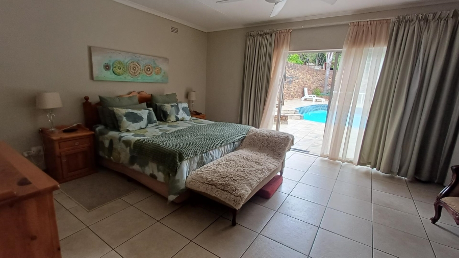 5 Bedroom Property for Sale in Mulbarton Gauteng