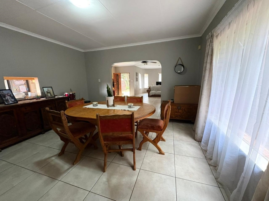 4 Bedroom Property for Sale in Mulbarton Gauteng