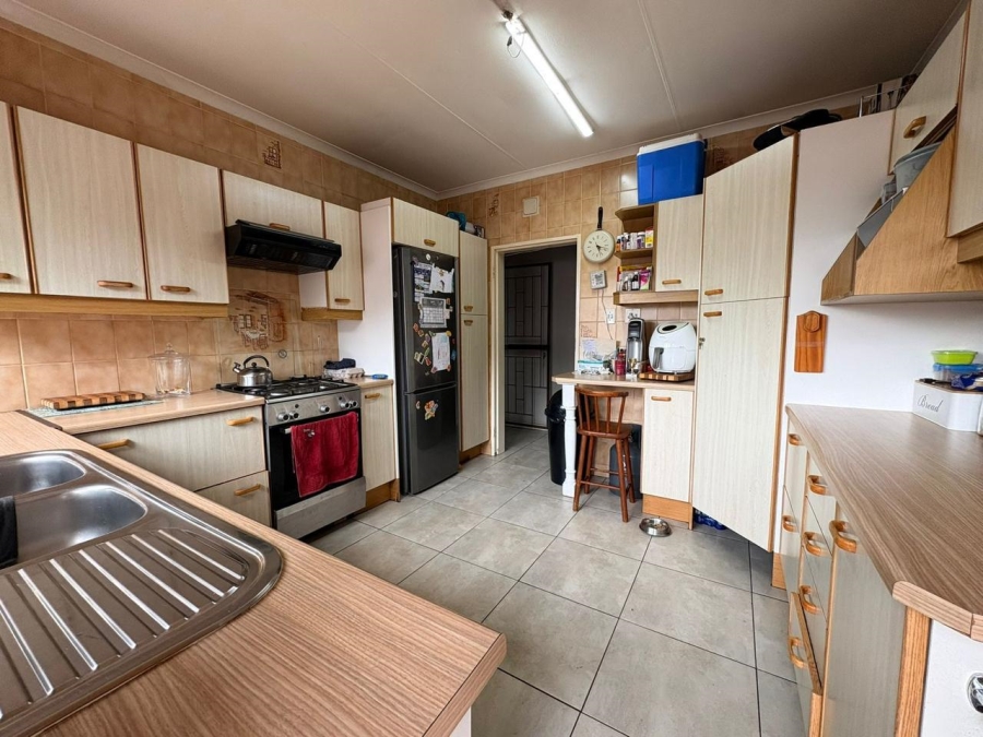 4 Bedroom Property for Sale in Mulbarton Gauteng