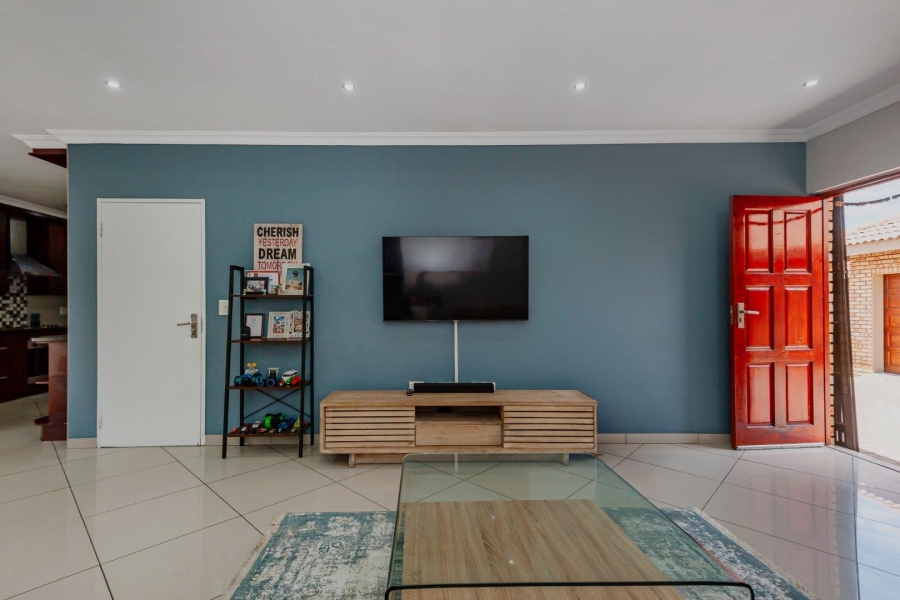 3 Bedroom Property for Sale in New Redruth Gauteng