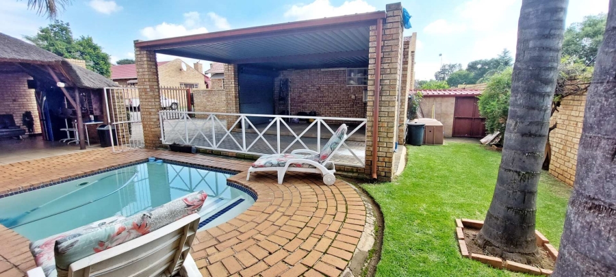 2 Bedroom Property for Sale in Union Gauteng