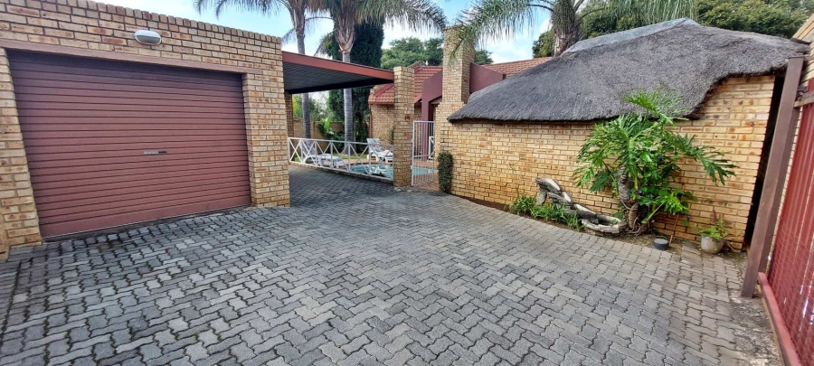 2 Bedroom Property for Sale in Union Gauteng